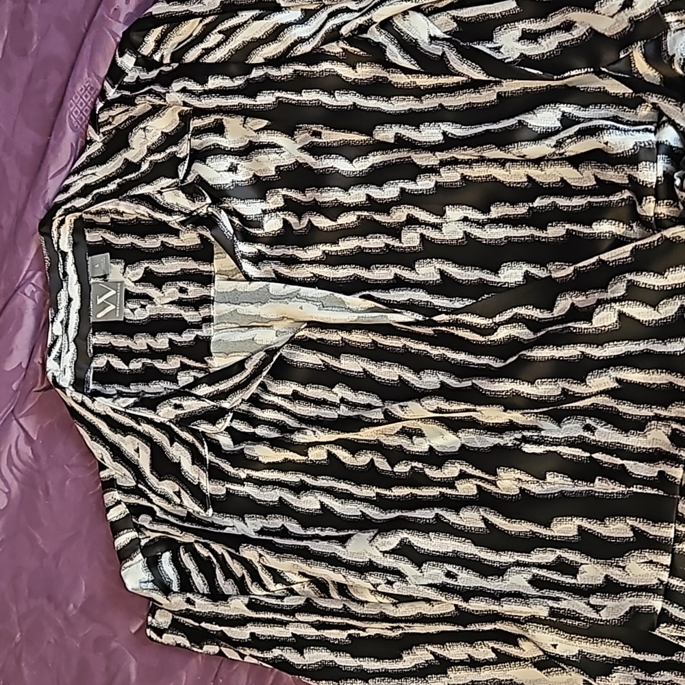 Worthington wrap dress ...black, grayish and white.